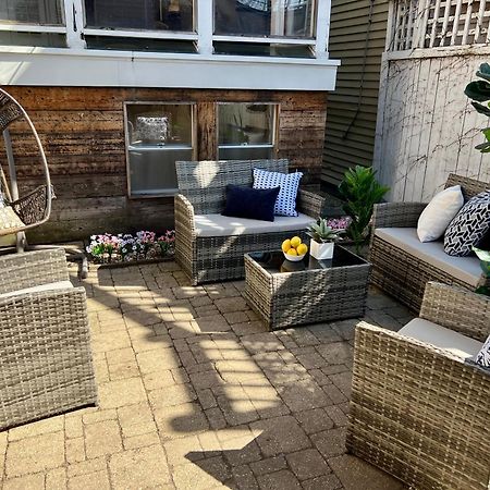 3 Bedroom Spacious Home In Ideal Location W Free Parking Back Yard Pets Welcome Чикаго Экстерьер фото